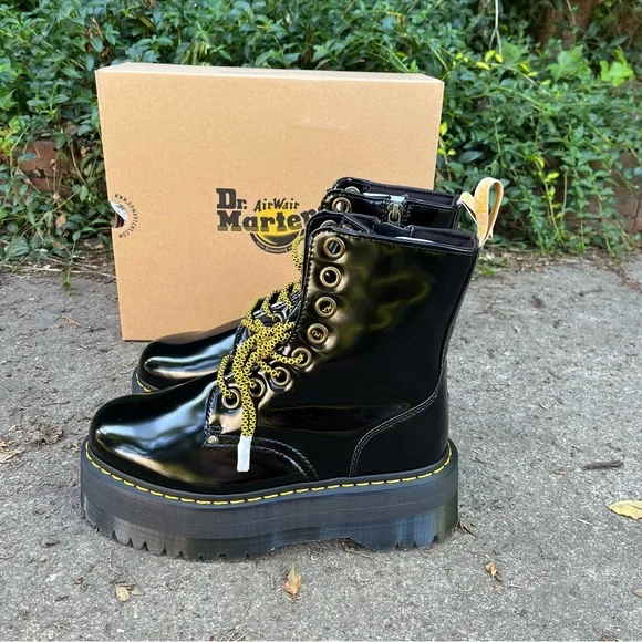 NEW Martens Vegan Jadon Max Platform Boots Size 10